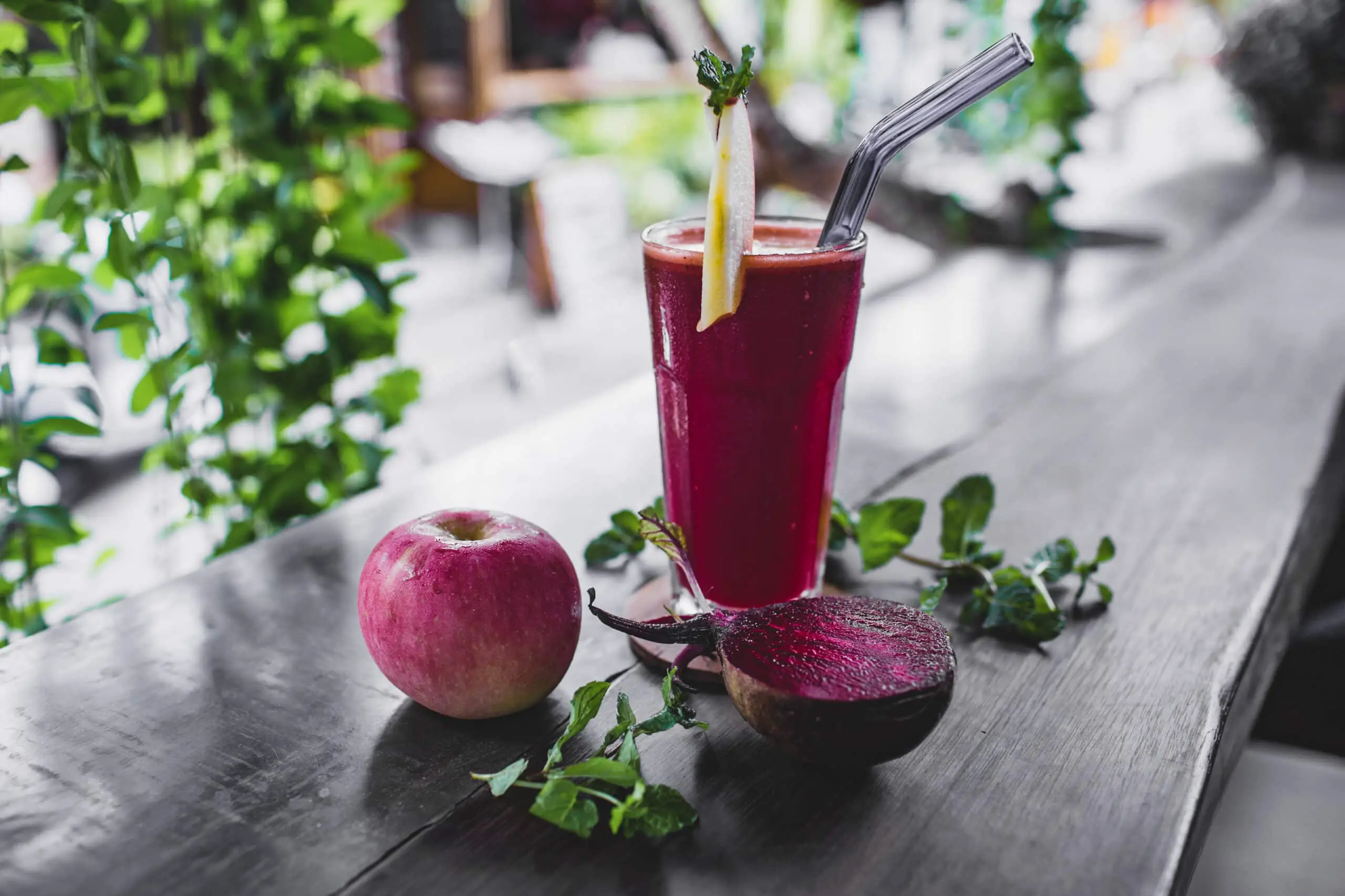 Beetroot Juice Benefits and How to Make It at Home