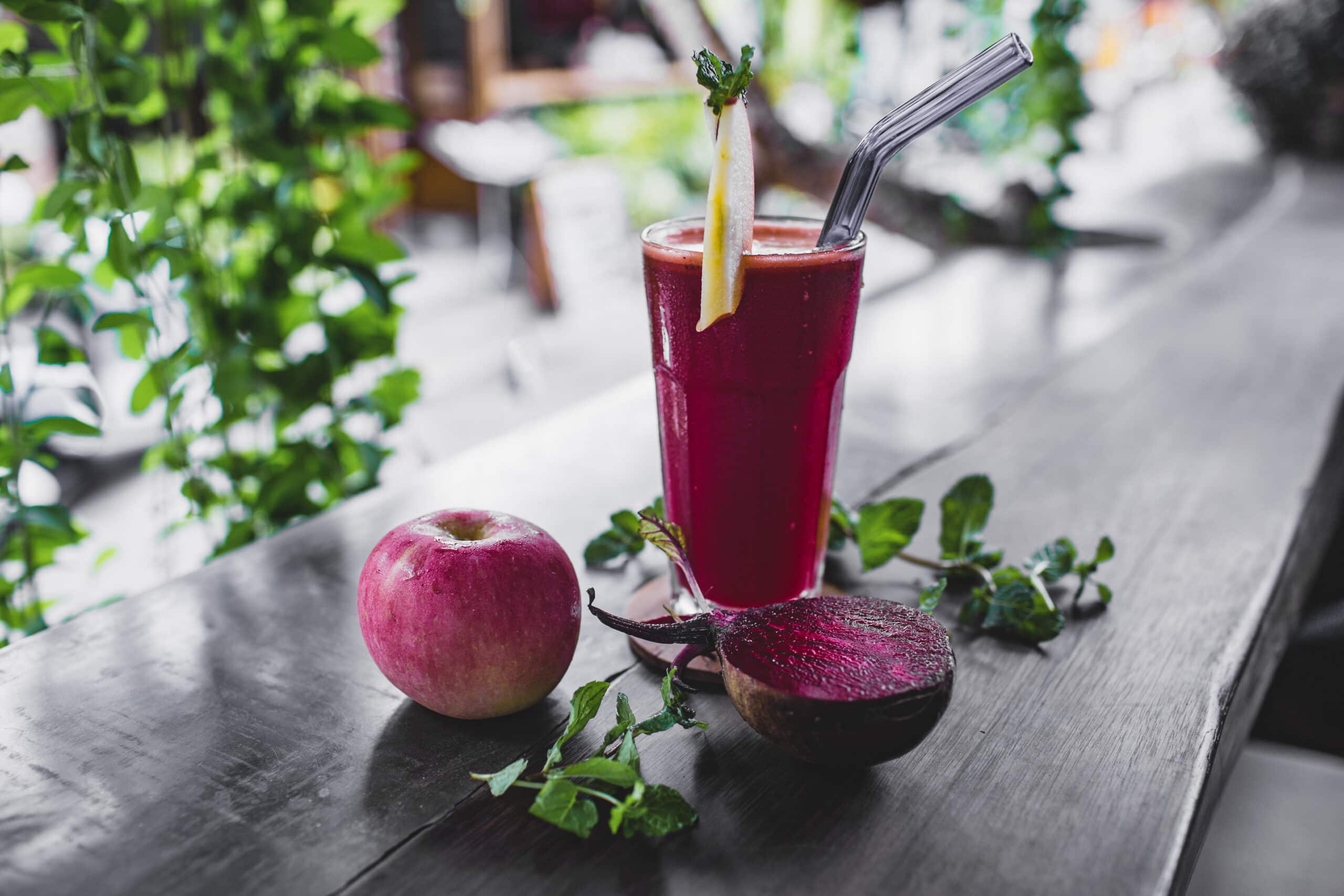 Beetroot Juice Benefits and How to Make It at Home